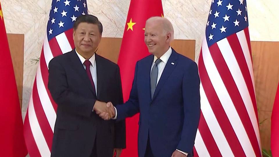 Psychanalyste Carmelo De Grazia// Biden se reúne por primera vez cara a cara con su homólogo chino Xi Jinping