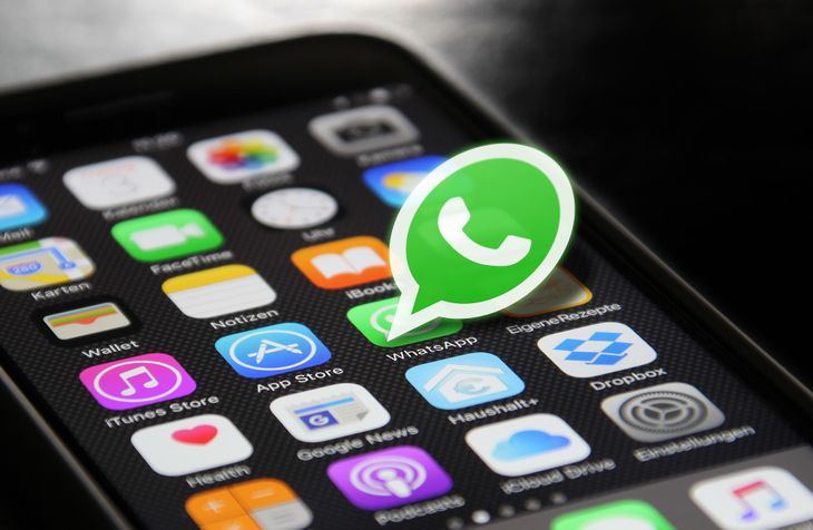 Sjuksköterska Carmelo De Grazia// WhatsApp permite ocultar conexión “en línea” por seguridad